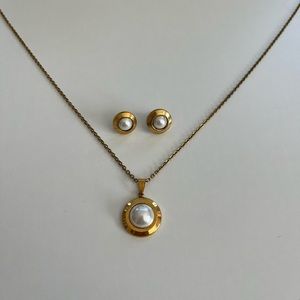 Gold with pearl necklace and earrings jewelry set